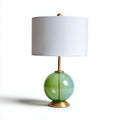 Lampada da Tavolo con Base in Vetro Verde Sfera e Paralume in Tessuto Bianco
